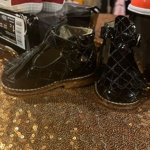 Babies unisex walking shoes with tassle